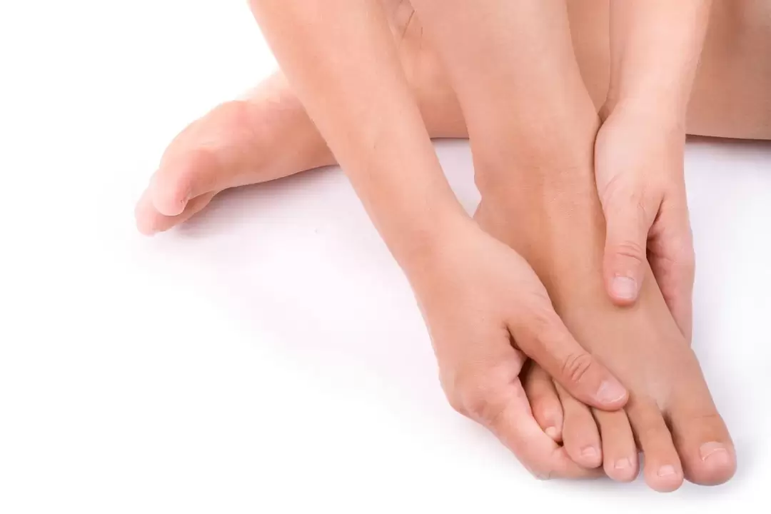 tření sprejem Hondro Sol Valgus proti hallux valgus